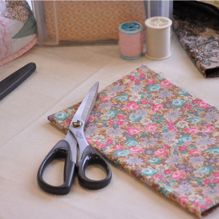 家庭用 布切ハサミキャップ付き ステンレス 210mm  長谷川刃物/CANARY 11CS-210B【2点までネコポス便可】