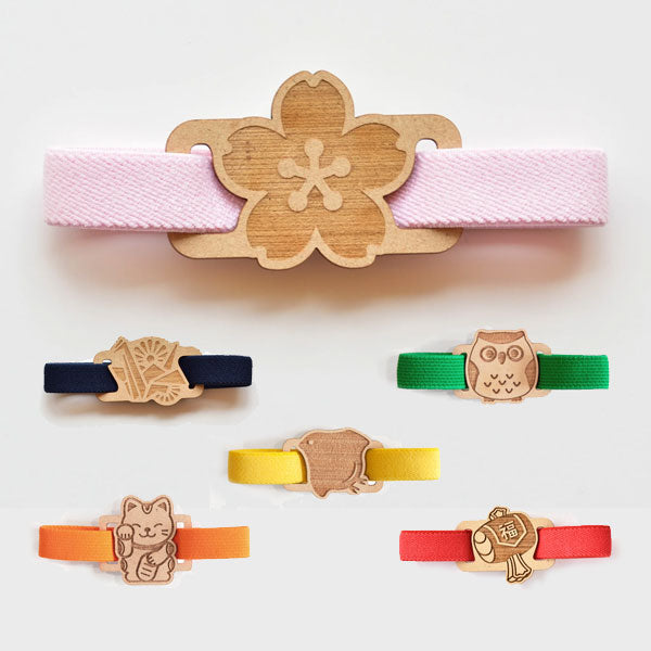 刀剣乱舞 歌仙兼定 御朱印帳 御朱印帳バンド セット 新品 クルーシャル 刀剣乱舞 歌仙兼定 御朱印帳 御朱印帳バンド セット 新品 クルーシャル