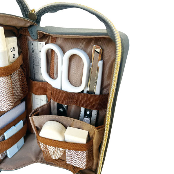 Lgaba Stand (エルガバスタンド) ペンケース クツワ AK074BK/CH