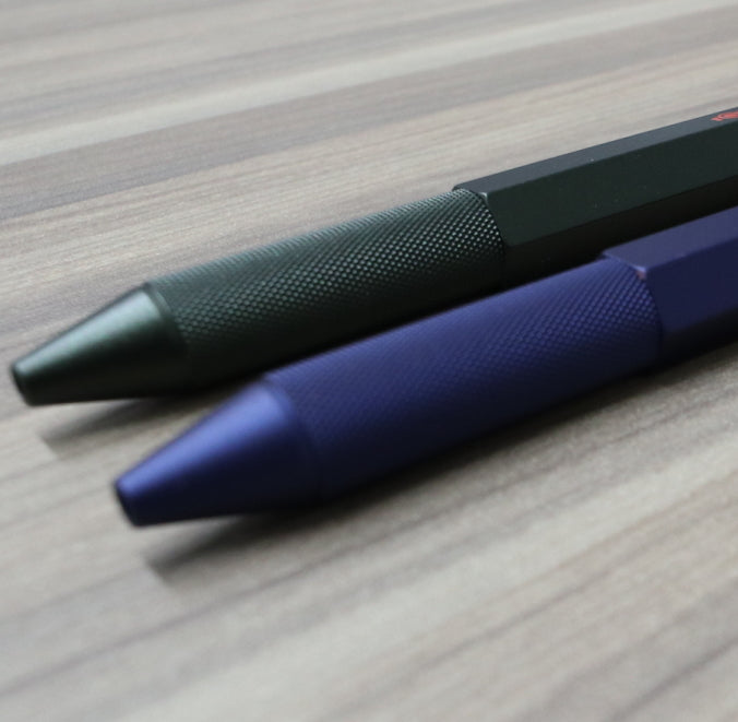 《ロットリング》rOtring 600　3 in 1 [シャープペン 0.5mm /ボールペンF ブラック・レッド］＜全２色＞ ロットリング 215936*［M便 1/30］