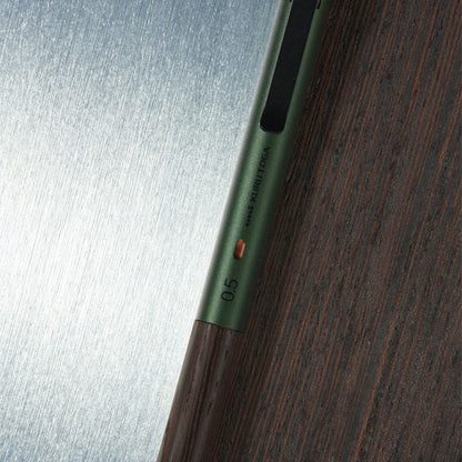 (2/4園田)クルトガ ウッド《KURUTOGA Wood》0.5mm [全2色] 三菱鉛筆 M5KW1P [M便 1/4]