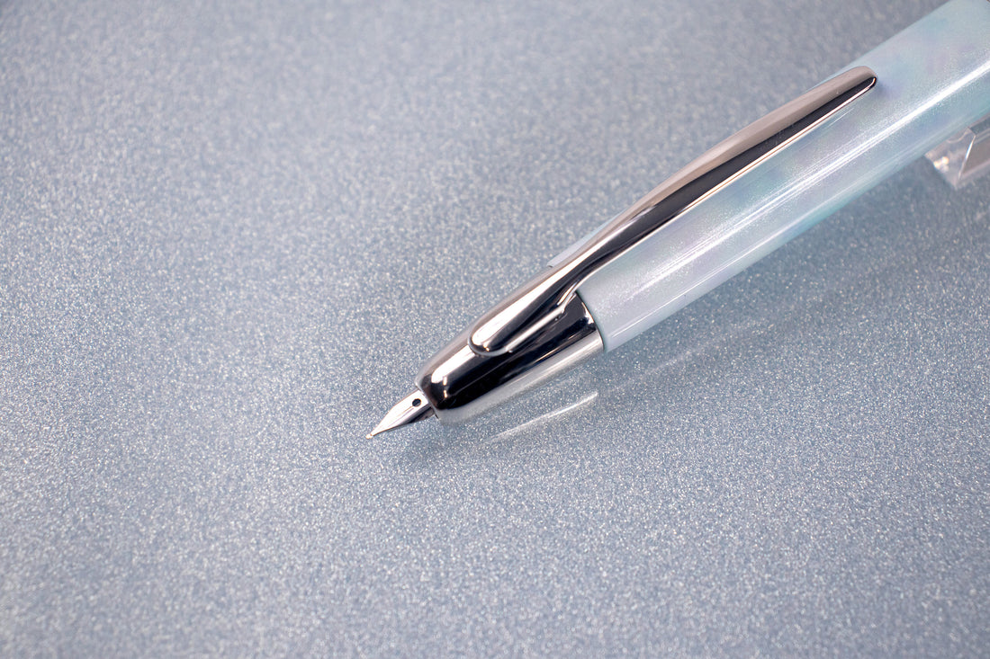 【大原美術館×うさぎやオリジナル　＜銀のみ再販＞】キャップレス万年筆 ポール・シニャック　≪オーヴェルシーの運河≫［銀］ペン先5種類 パイロット OM-FCUO25-OU 【お一人様ペン先各種1本まで】【送料無料※】