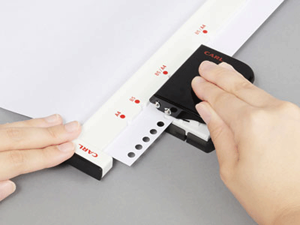 ルーズリーフ用 ゲージパンチ(丸穴) [全3色] カール事務器 GP-2630-*