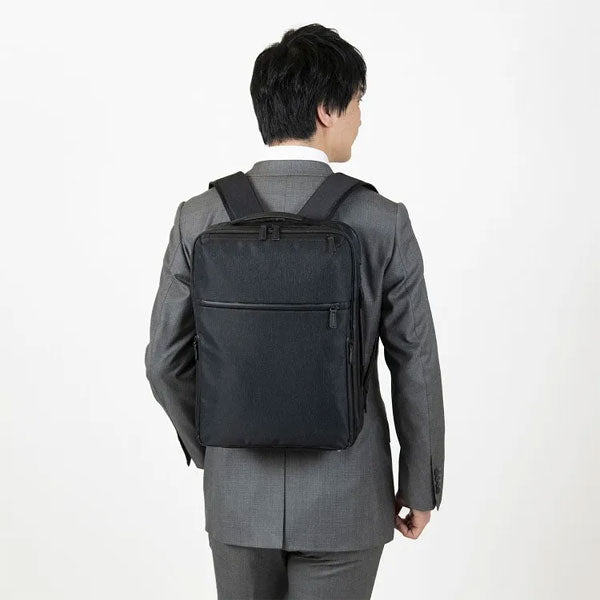 ガジェタブルヘザー2［B4サイズ］ 16L［B4ファイル/15.6インチPC対応］ エース 68293-01【送料無料*！取り寄せ】